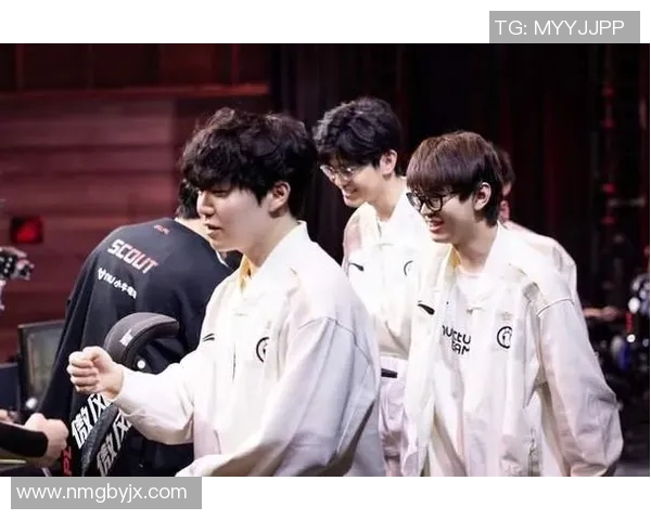 赛后分析TES与FPX对决中的战术灵活性与应变能力探讨 赛后分析TES与FPX对决中的战术灵活性与应变能力探讨